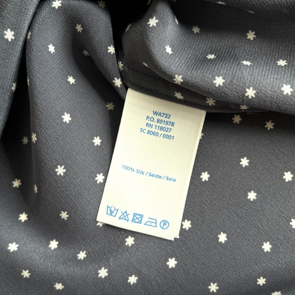Boden 100% Silk Gray Star Print Button Up Shirt Womens US 2 Career Blouse - Picture 6 of 9